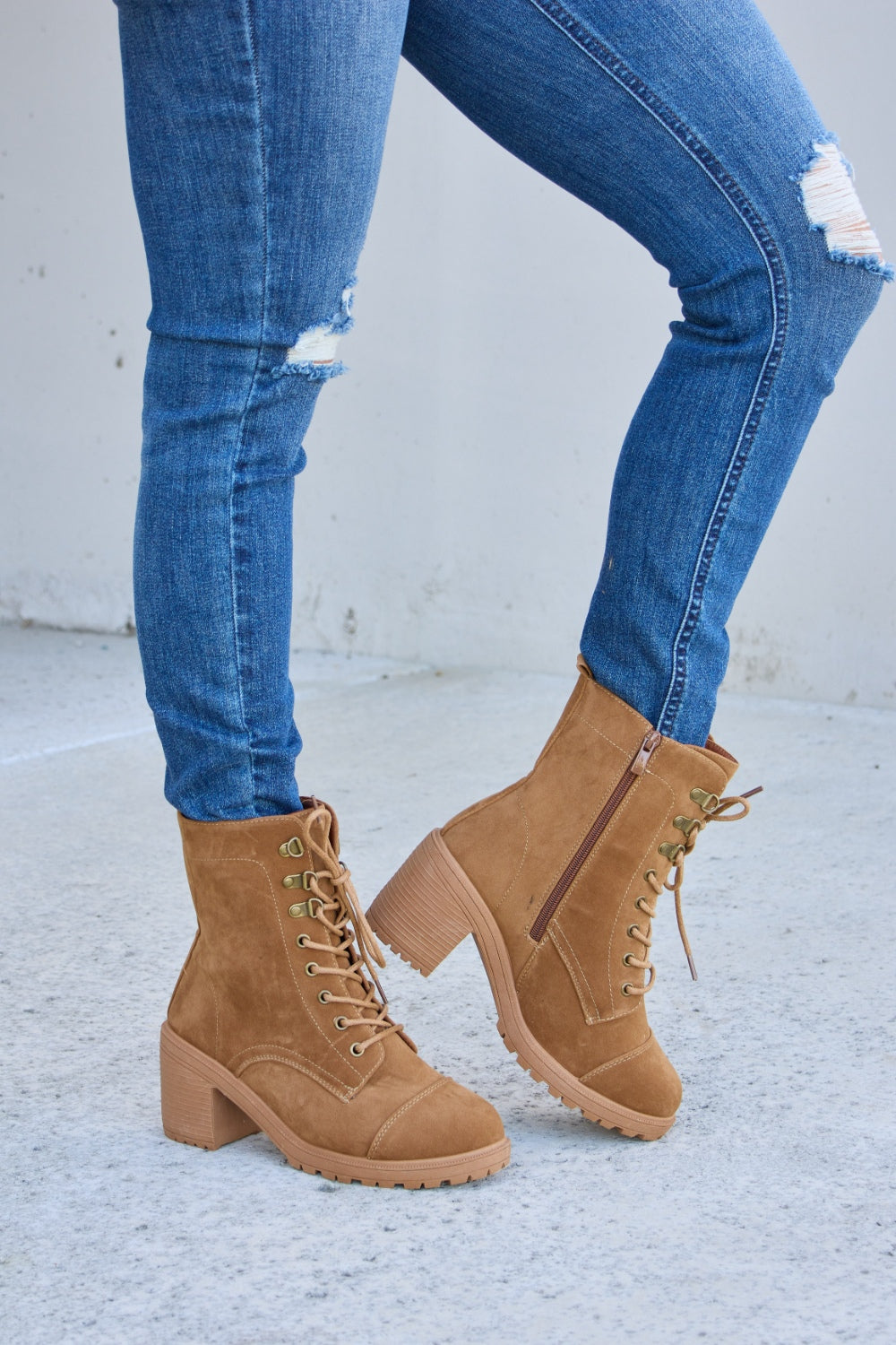Forever Link Lace-Up Zipper Detail Block Heel Boots – Rovexi